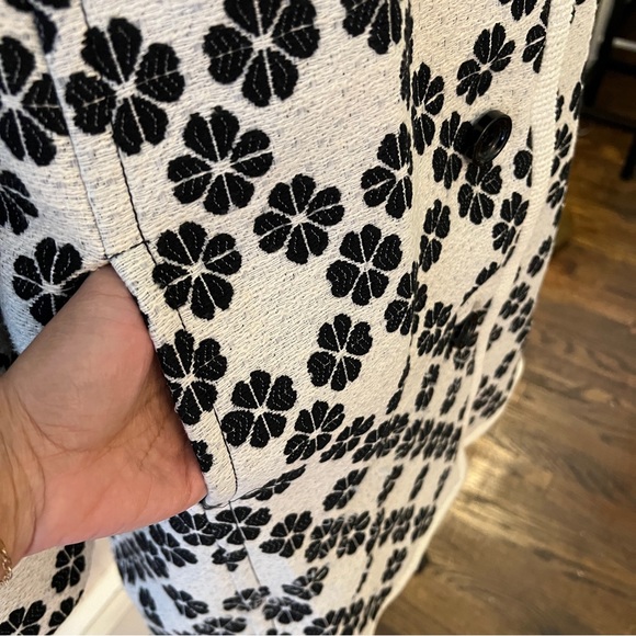 ✨HOST PICK✨ KATE SPADE BLACK AND CREAM TWEED COAT WITH POCKETS - SIZE 2 - Picture 5 of 7